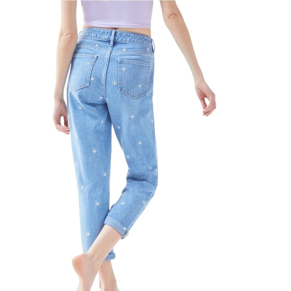 PacSun Raining Flower | Daisy Mom Jeans - Picture 4 of 8